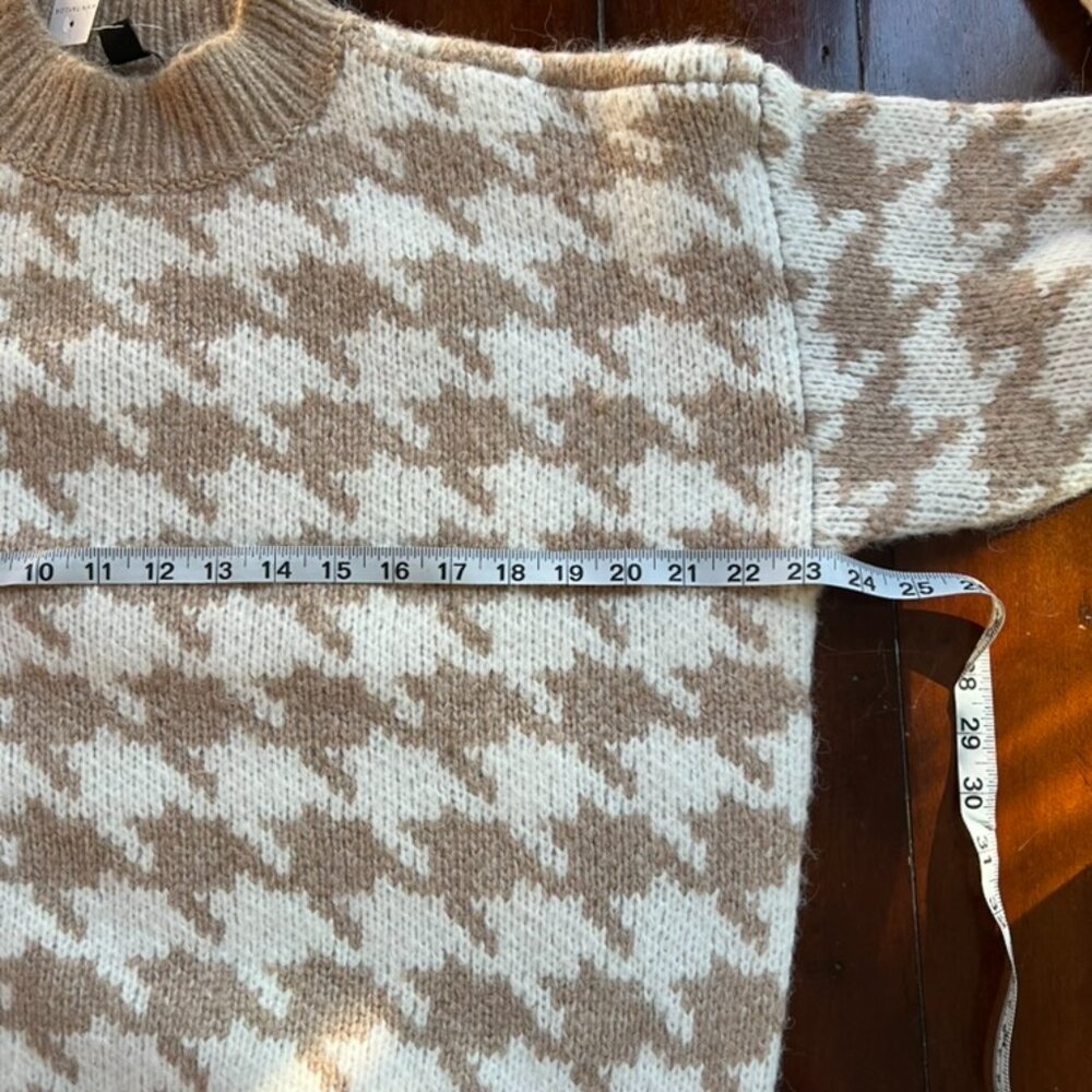 NWT Ann Taylor Women’s Sweater Size L – Tan & Beige Houndstooth Knit Pullover - Picture 5 of 6
